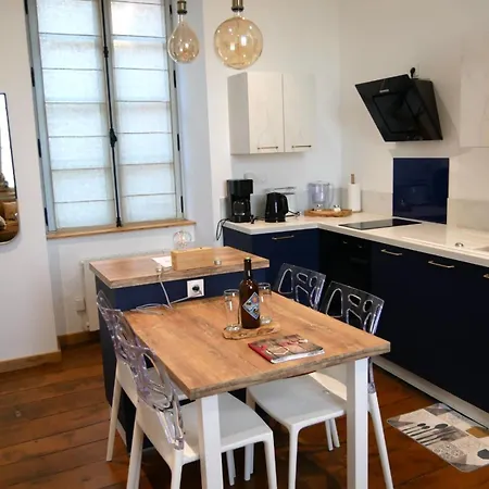 La Douce Nuit Apartment Fougeres